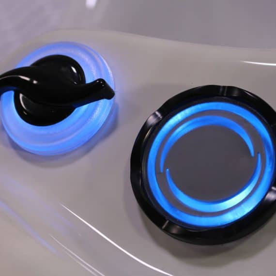 Strong Spas-iconic_2024_led_controls